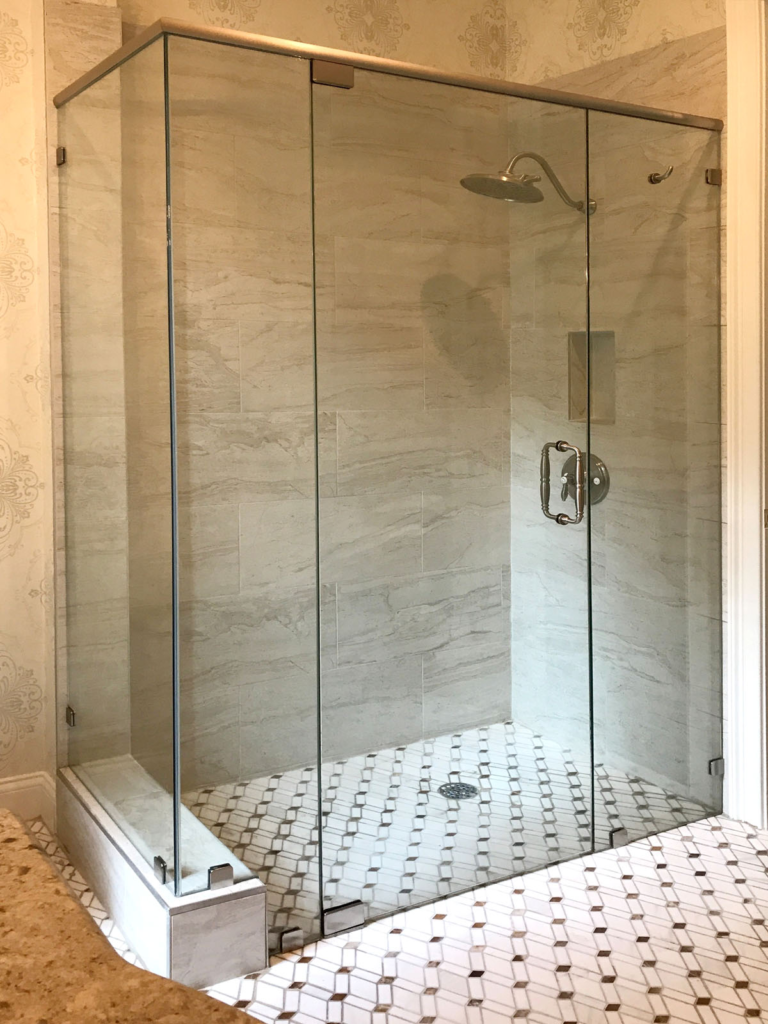 90° Pivot Door Enclosure