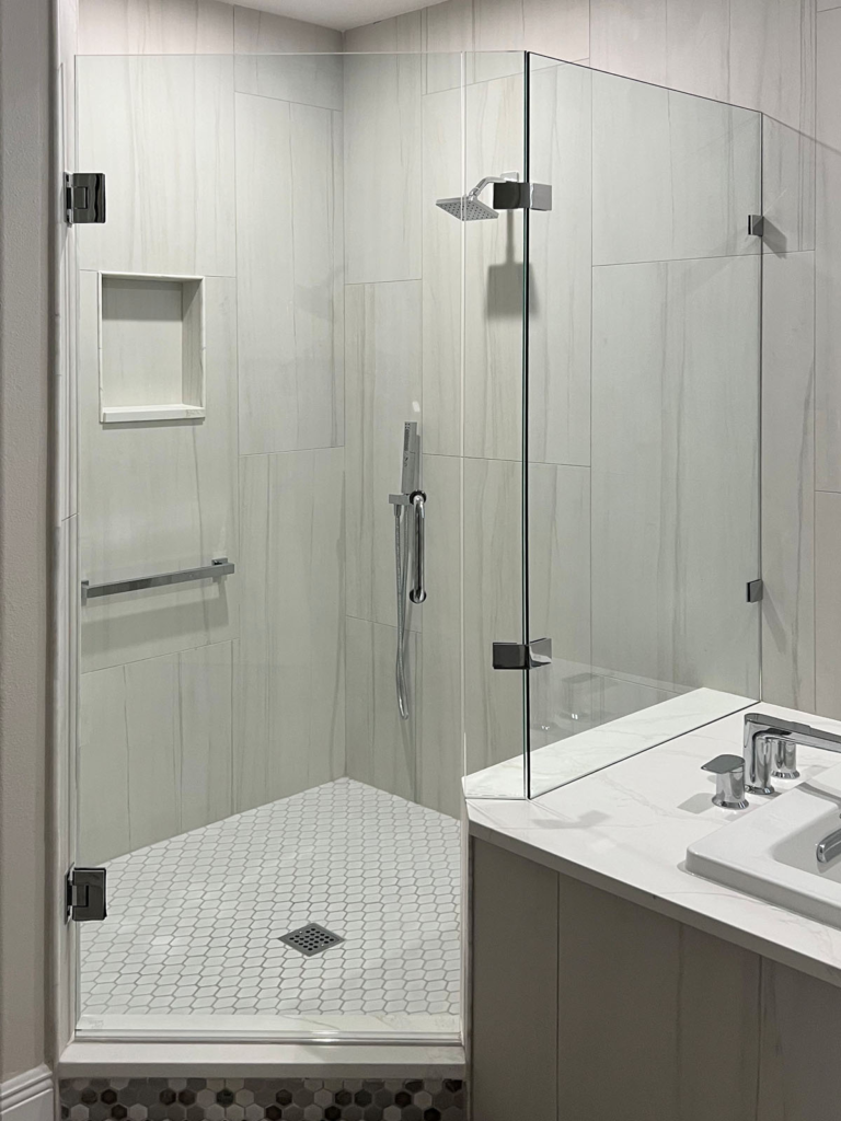 Neo Frameless Shower