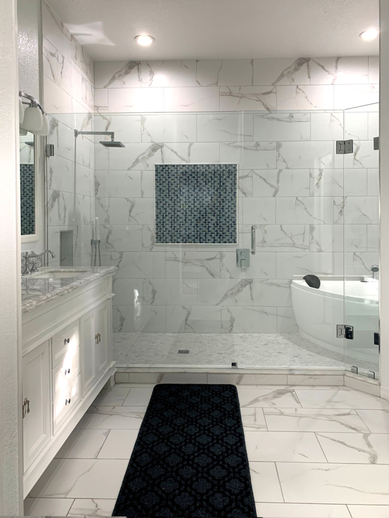 Headerless Shower Enclosed Tub